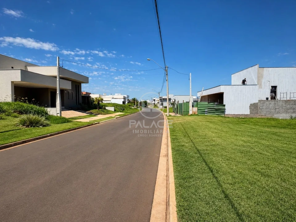 Terreno em condomínio à venda em Santa Rosa, Piracicaba — Condomínio  Villa Bela Vista