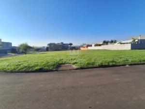Terreno em condomínio à venda em Residencial Terras de Ártemis (Ártemis), Piracicaba — Terra de Ártemis
