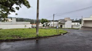 Terreno à venda no Condomínio Portal do Horto em Piracicaba