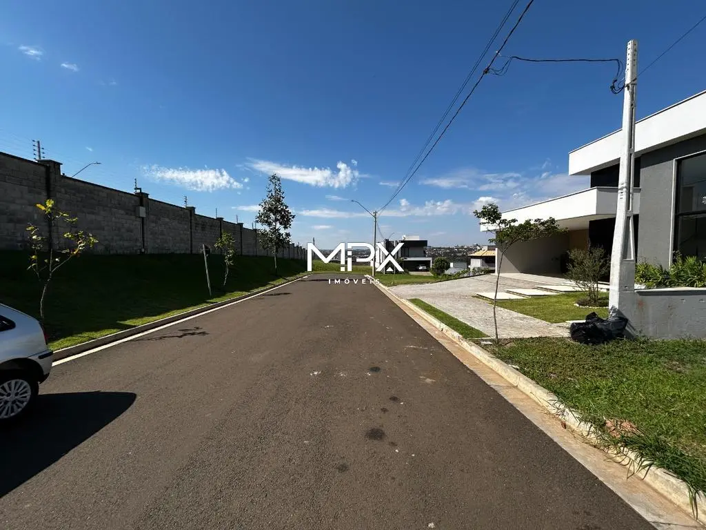 Terreno à venda no Residencial Damha II em Piracicaba.