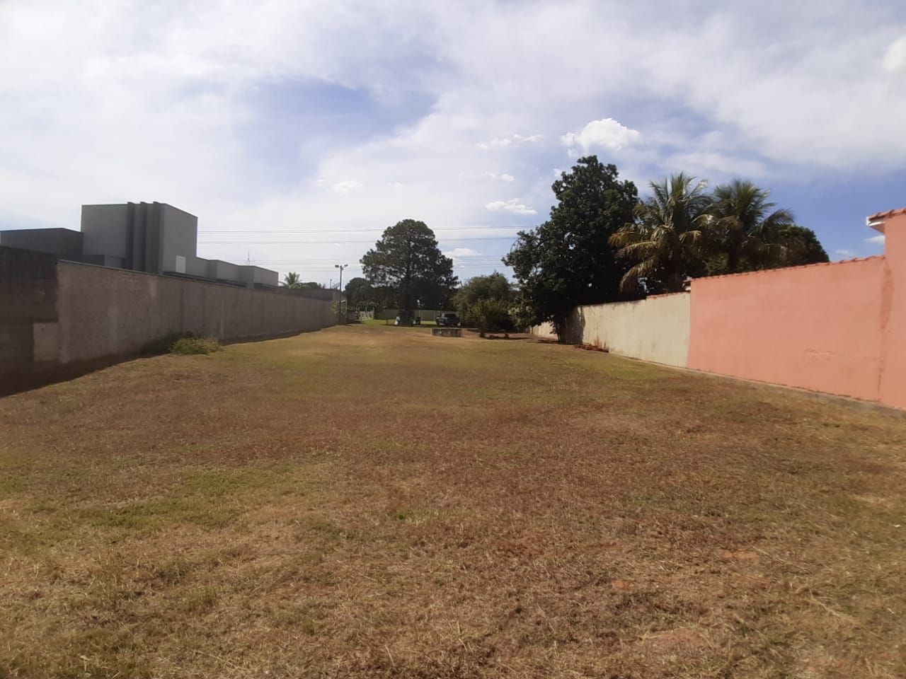 Terreno à venda em Campestre, Piracicaba — Condomínio Quinta de Santa Helena