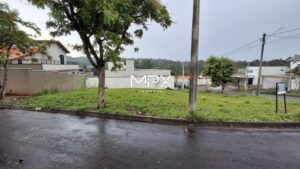 Terreno à venda no Condomínio Portal do Horto em Piracicaba
