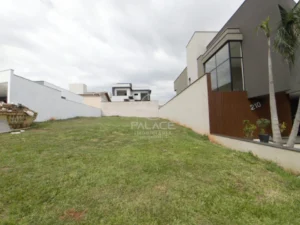 Terreno em condomínio à venda em Jardim Abaeté, Piracicaba — Moinho Vermelho