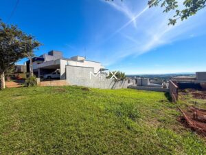 Terreno à venda no Condomínio Residencial Morada do Engenho em Piracicaba