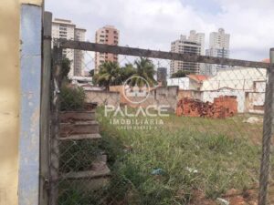 Terreno à venda em Centro, Piracicaba