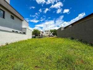 Terreno à venda no Residencial Villa D áquila em Piracicaba