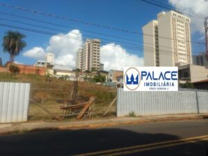 Terreno à venda e para alugar em Centro, Piracicaba