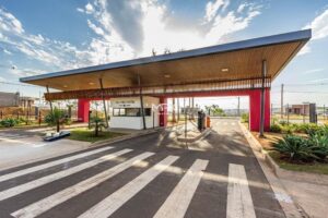 Terreno à venda em Piracicaba, Santa Rosa, com 326 m², Condomínio Villa Bela Vista