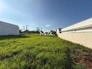 Terreno à venda no Residencial Reserva Jardins em Piracicaba