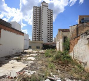 Terreno à venda em Centro, Piracicaba