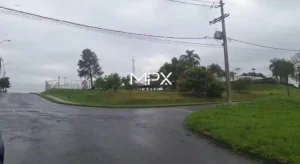 Terreno à venda no Condomínio Portal do Horto em Piracicaba.