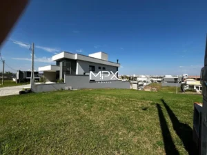 Terreno à venda no Residencial Damha II em Piracicaba.