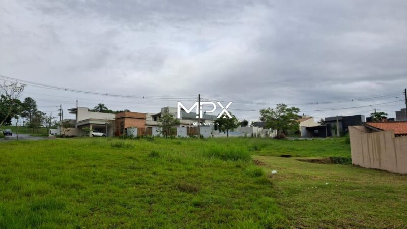 Terreno à venda no Condomínio Portal do Horto em Piracicaba