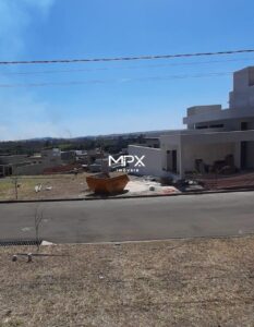 Terreno à venda em Piracicaba, Loteamento São Francisco, com 272.2 m², Canadá Residencial