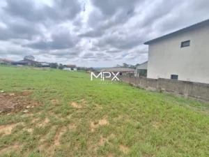 Terreno à venda no Condomínio Residencial Morada dos Pássaros em Rio das Pedras
