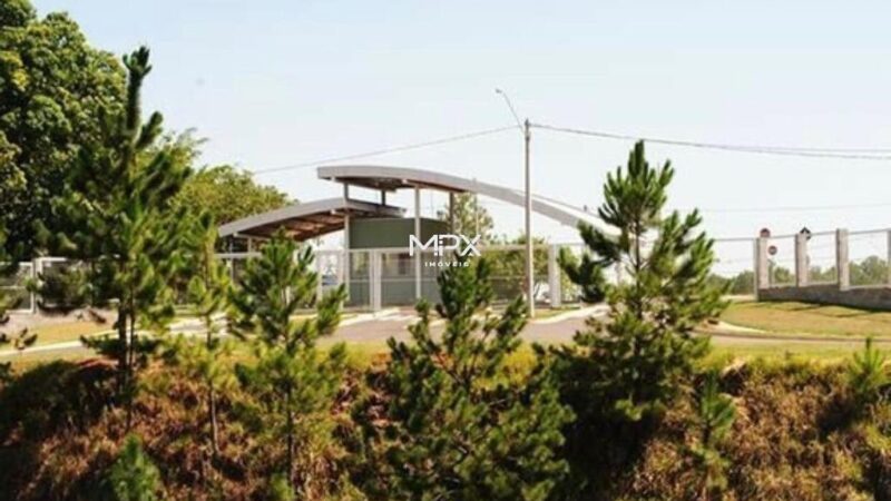 Terreno à venda No Condomínio Portal do Horto em Piracicaba — 247 m²