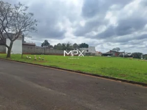 Terreno à venda no Condomínio Residencial Morada dos Pássaros em Rio das Pedras
