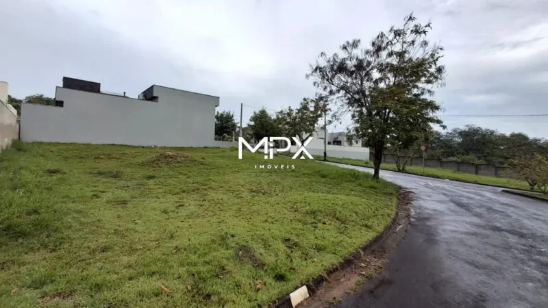 Terreno à venda no Condomínio Portal do Horto em Piracicaba