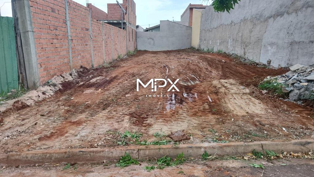 Terreno à venda no bairro Água Branca em Piracicaba.