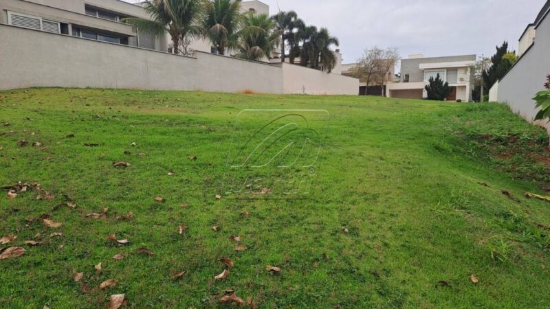 Terreno à venda em Monte Alegre, Piracicaba — Condomínio Monte Alegre