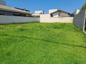 Terreno à venda em Campestre, Piracicaba — Parque dos Ypês