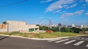 Terreno à venda em Água Seca, Piracicaba — Terras do Sinho III