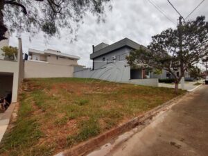 Terreno à venda em Água Branca, Piracicaba — Condomínio São Luiz