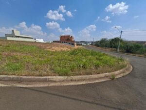 Terreno à venda em Jardim São Francisco, Piracicaba — Residencial Canadá