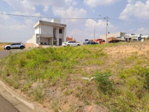 Terreno à venda em Jardim São Francisco, Piracicaba — Residencial Canadá