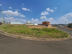 Terreno à venda em Jardim São Francisco, Piracicaba — Residencial Canadá