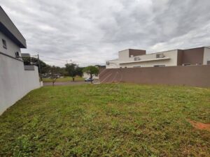 Terreno à venda em Água Branca, Piracicaba — Condomínio São Luiz