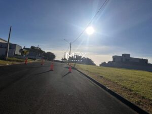 Terreno à venda no condomínio Quinta do Engenho em Rio das Pedras