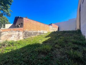 Terreno à venda em Piracicaba, Vila Rezende, com 300 m²