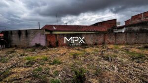 Terreno à venda no bairro Vila Sônia em Piracicaba — 250 m²