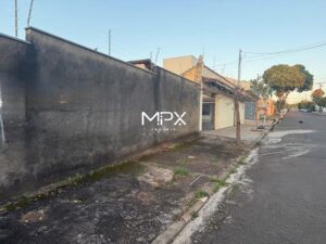 Terreno à venda no bairro Parque Santa Cecília em Piracicaba — 360 m² — Cód. MPX-TE3312