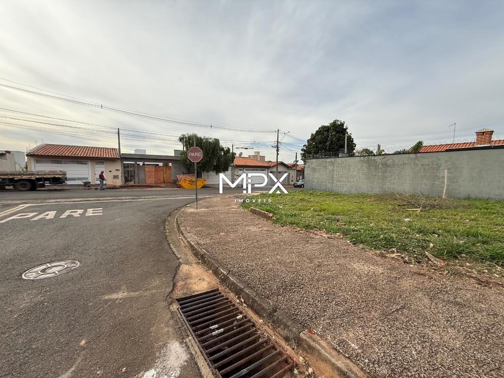 Terreno à venda no Residencial São Luiz em Piracicaba — 258 m²