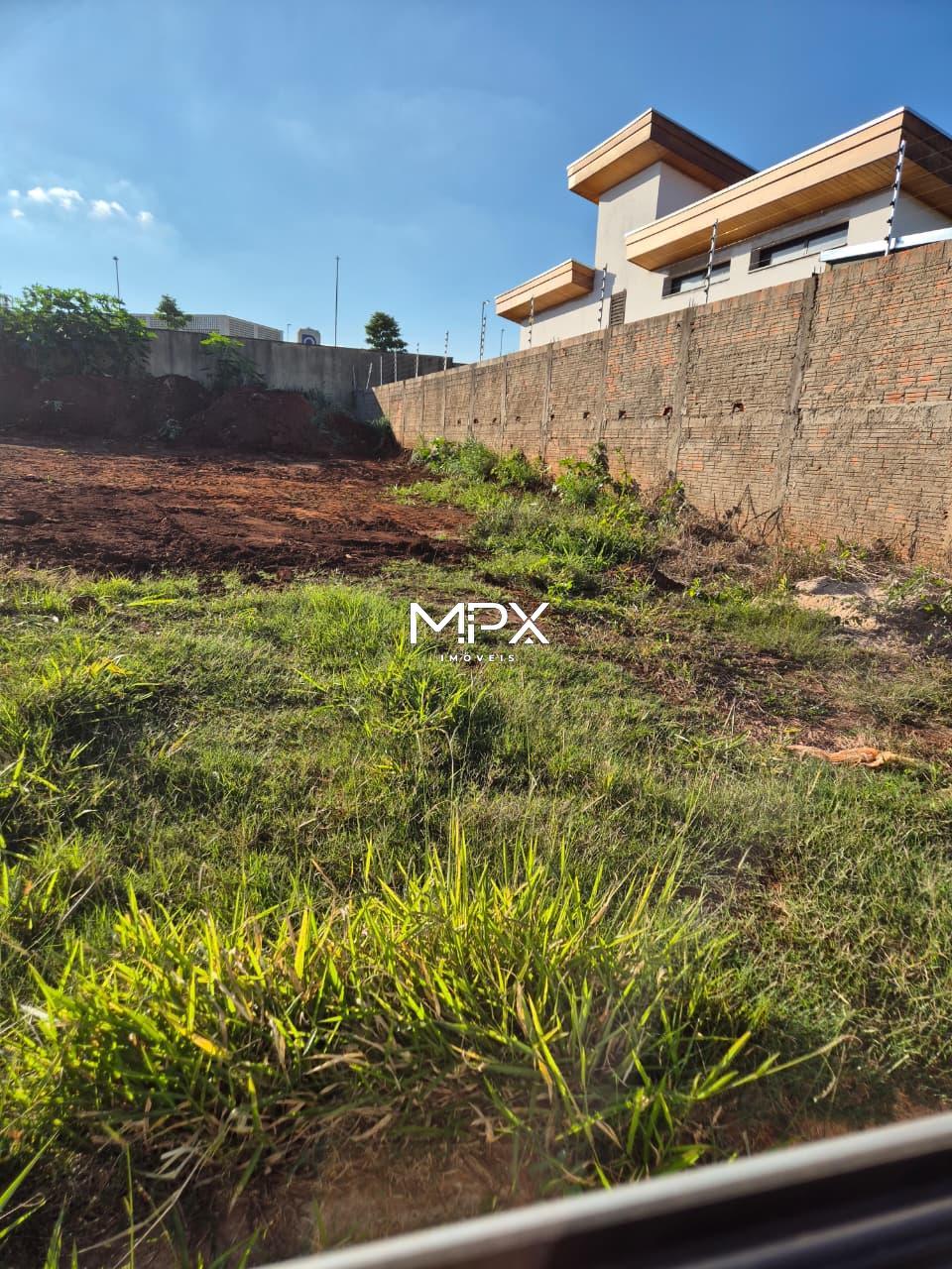 Terreno à venda no bairro Jardim São Francisco em Piracicaba — 300 m² — Cód. MPX-TE3213
