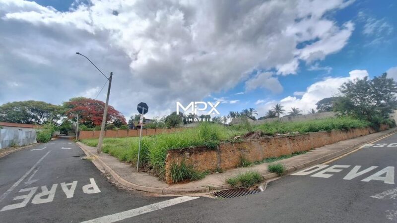 Terreno à venda no bairro Dois Córregos em Piracicaba