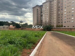 Terreno à venda no bairro Centro em Piracicaba.