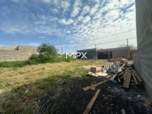 Terreno à venda no bairro São Francisco em Piracicaba.