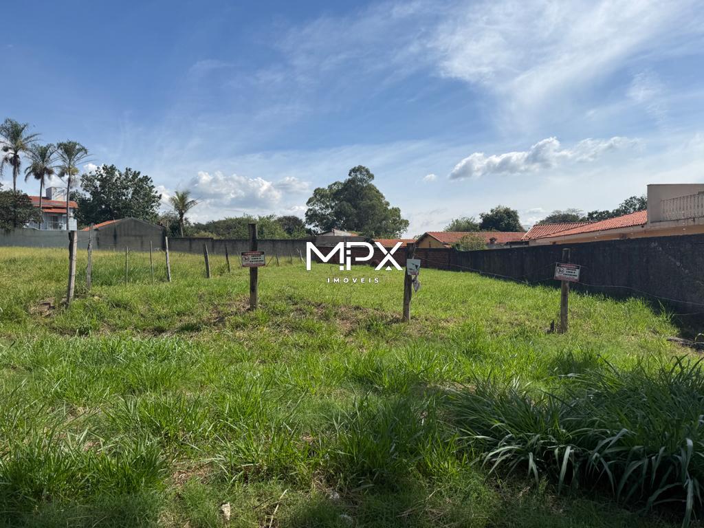 Terreno à venda no bairro Santa Rita em Piracicaba — 648 m²