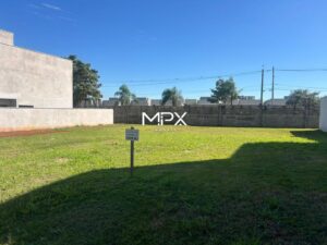 Terreno à venda no Residencial Villa D’Áquila em Piracicaba