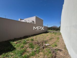 Terreno à venda no bairro Água Branca em Piracicaba.