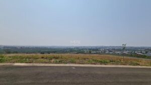 Terreno à venda em Piracicaba, Ondas, com 525 m², Residencial Vitória Régia