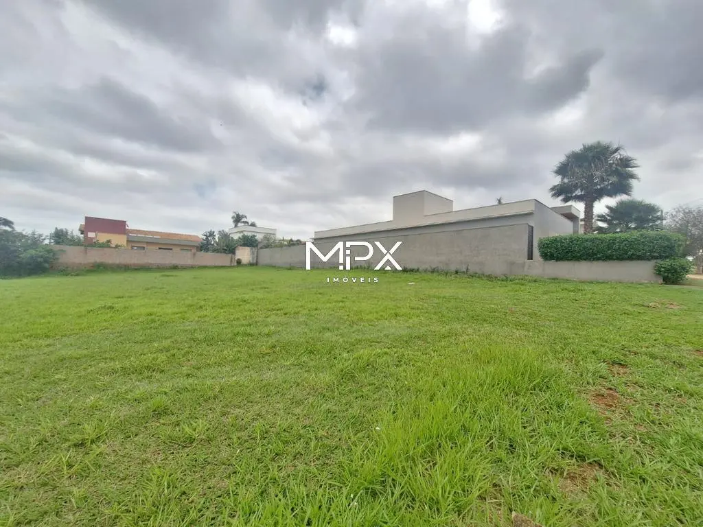 Terreno à venda no Condomínio Residencial Morada dos Pássaros em Rio das Pedras
