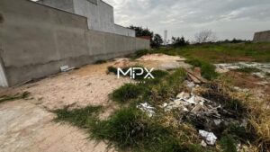 Terreno à venda no Residencial Quinta do Campestre em Piracicaba.
