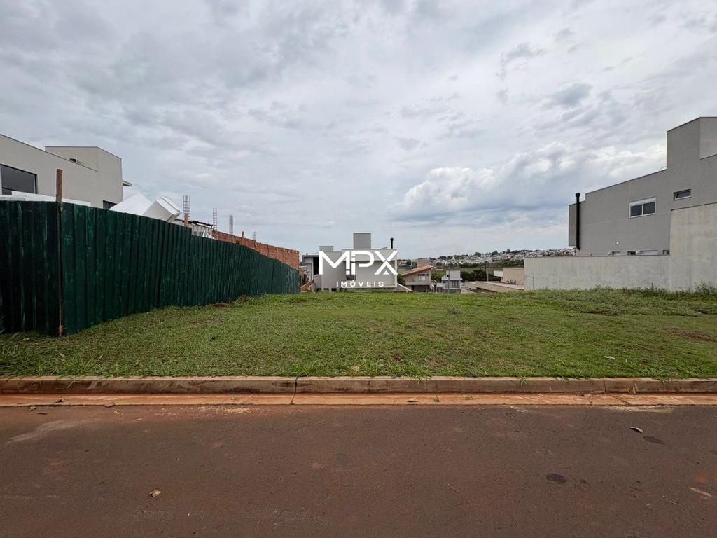 Terreno à venda em Piracicaba, Santa Rosa, com 308 m², Condomínio Villa Bela Vista
