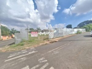 Terreno à venda no bairro Dois Córregos em Piracicaba