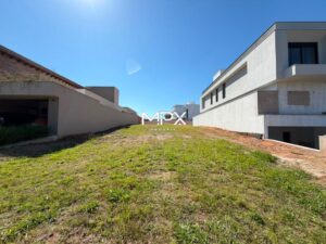 Terreno à venda no bairro Ondas em Piracicaba.