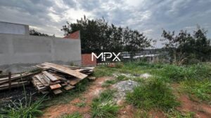 Terreno à venda no Residencial Quinta do Campestre em Piracicaba.